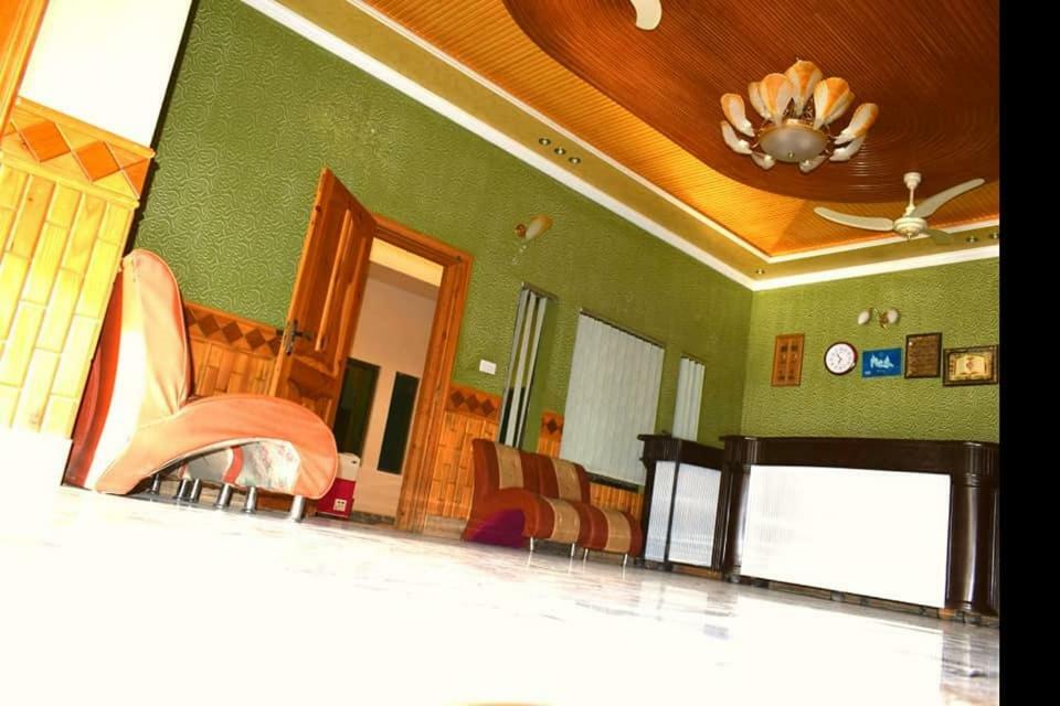 Royal Emirates Residence Abbottabad Exteriör bild